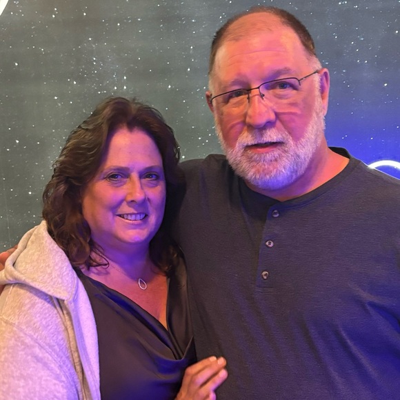 Meet your Posher, Susan - Picture 2 of 2